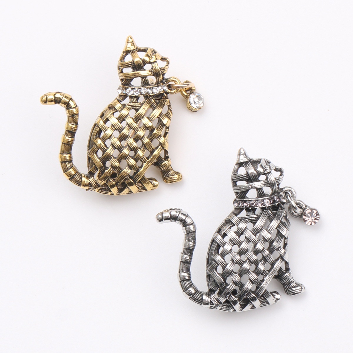 Collectible Vintage Brooches - Süslü Dokuma Kedi Broş Koleksiyonu, Vintage