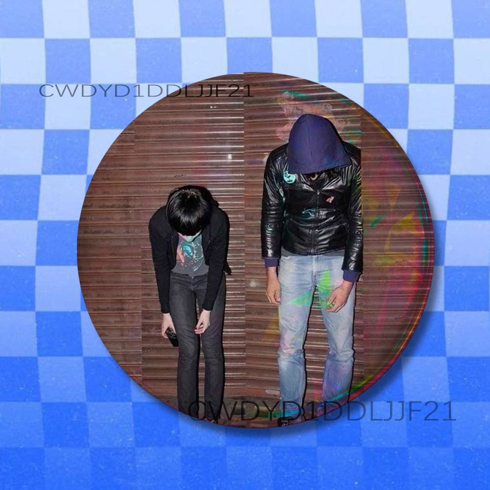 C-Crystal Castles Band Amnesty - Collectible Vintage Brooches incelemesi ve fiyatı